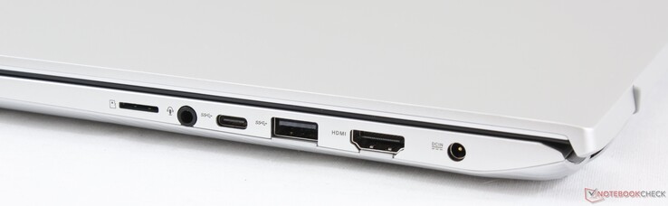 Côté droit : lecteur de carte micro SD, combo 3,5 mm, USB C Gen. 1, USB 3.0, HDMI, entrée secteur.