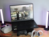 Test de l'Acer Predator Helios 18 : gamer RTX 4080 avec écran MiniLED à plus de 1000 cd/m²