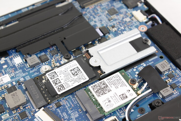 Le système ne peut prendre en charge qu'un seul SSD M.2 d'une longueur maximale de 80 mm. Les disques PCIe4 sont pris en charge