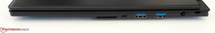 Côté droit : lecteur de carte SD, Thunderbolt 3, 2 USB A 3.0, entrée secteur, verrou de sécurité Kensington .