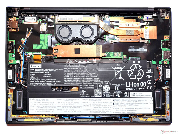Vue des entrailles : Lenovo ThinkPad X1 Carbon Gen 10
