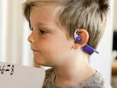 Les écouteurs JBL Junior Free sont conçus pour grandir avec les enfants tout en permettant aux parents de surveiller et de contrôler leur utilisation. (Source de l'image : JBL)