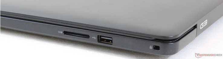 Côté droit : lecteur de carte SD, USB 3.0, verrou de sécurité Noble.