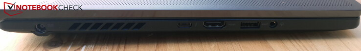 À gauche : alimentation, Thunderbolt 4 avec DP et PD, HDMI, USB-A 3.2 Gen2, prise pour casque d'écoute
