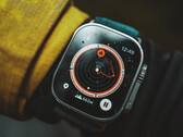 Samsung pourrait viser la Apple Watch Ultra avec sa prochaine Galaxy Watch. (Source de l'image : Jaromír Kavan)
