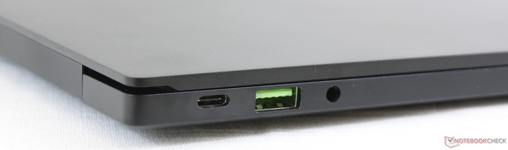 Côté gauche : USB C 3.1 Gen. 2, USB A 3.1.