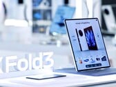 La série X Fold3 est proposée à partir de 1 169 dollars par Wonda Mobile. (Source de l'image : Vivo)