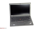 Comparé à son prédécesseur le ThinkPad X230, le Lenovo ThinkPad X240 affiche...