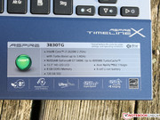 Un SSD de 120 G rend le disque Western Digital superflu et les 8 Go de RAM sont exquis.