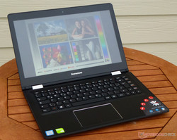 Test : Lenovo Yoga 500-14ISK. Exemplaire d'essai fourni par Notebooksbilliger.