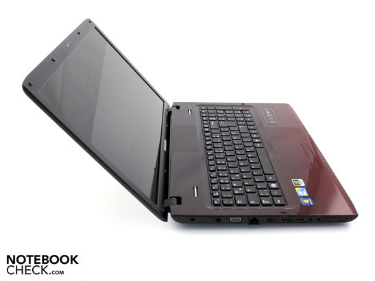Samsung R780: A multimedia laptop with the ergonomics of an office laptop