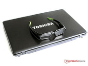 Ordinateur portable Toshiba avec lunettes 3D Actives.