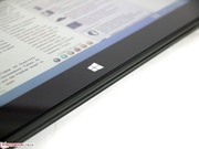 The Windows button helps with navigating quickly or for screenshots.
