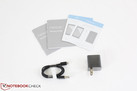 La boîte standard inclus un guide de démarrage rapide, les informations de la garantie, un câble micro USB et un adaptateur secteur