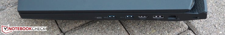 Droite : USB 3.1 (compatible Thunderbolt 3), 2x USB 3.0, HDMI, DisplayPort, RJ45-LAN, verrou Kensington
