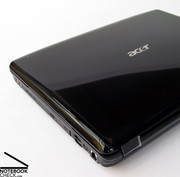 Le Acer Aspire 5930G est très élégant avec sa robe noire brillante.