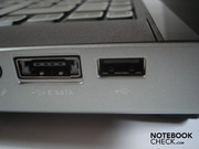 eSATA/USB 2.0 combo et USB 2.0 sur la droite