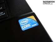 Intel Core i7 offre une performance excellente.