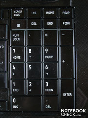 Les touches du clavier sont de bonne taille.