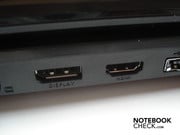 Display port et HDMI sur la gauche