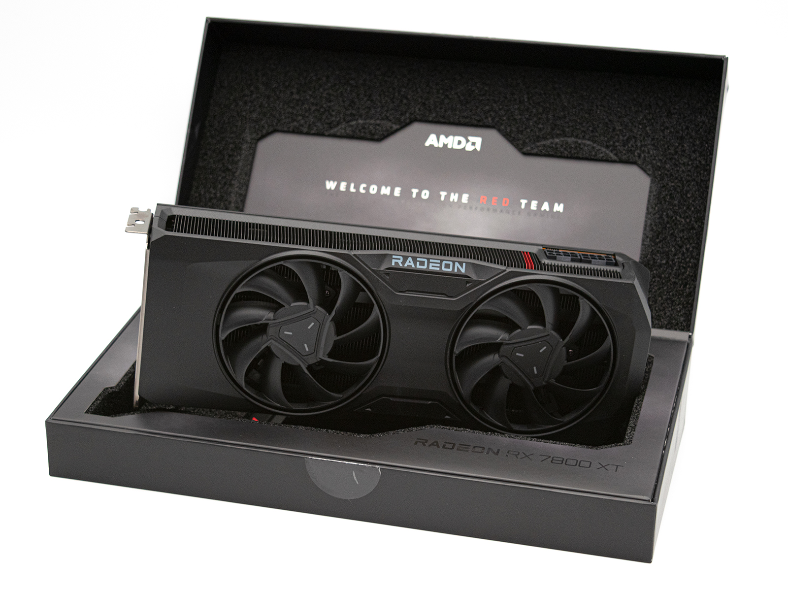 Amd Radeon L Series Gpu Test de l'AMD Radeon RX 7800 XT : plus abordable que la GeForce RTX ...