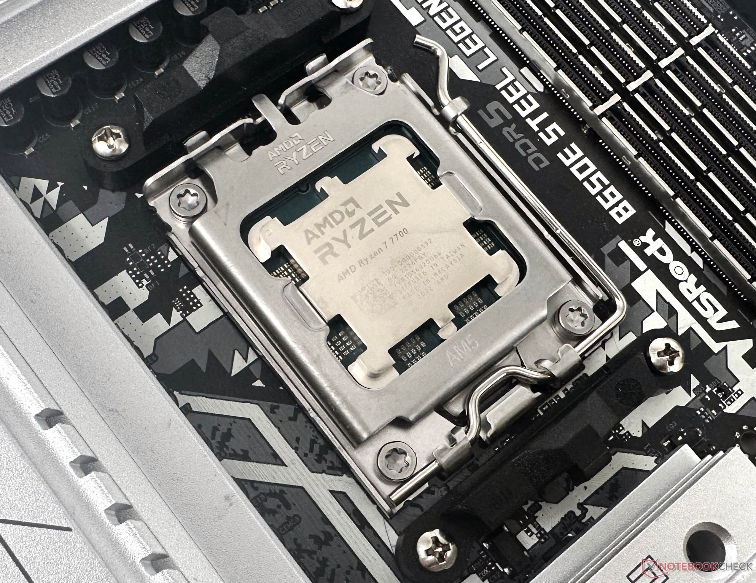 Ryzen 7700 i5 14600kf. Am5 процессоры. Intel Core i9 13900k. I5 13600k. AMD Ryzen 5 7600x чипсет.