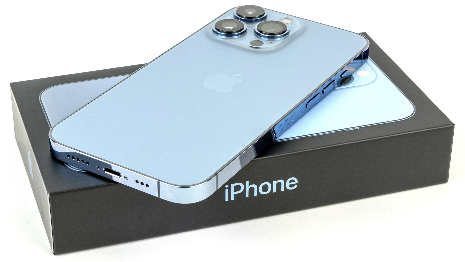 iPhone 13 Pro : autonomie, photo, écran le nouveau smartphone d'Apple au  banc d'essai - Le Parisien