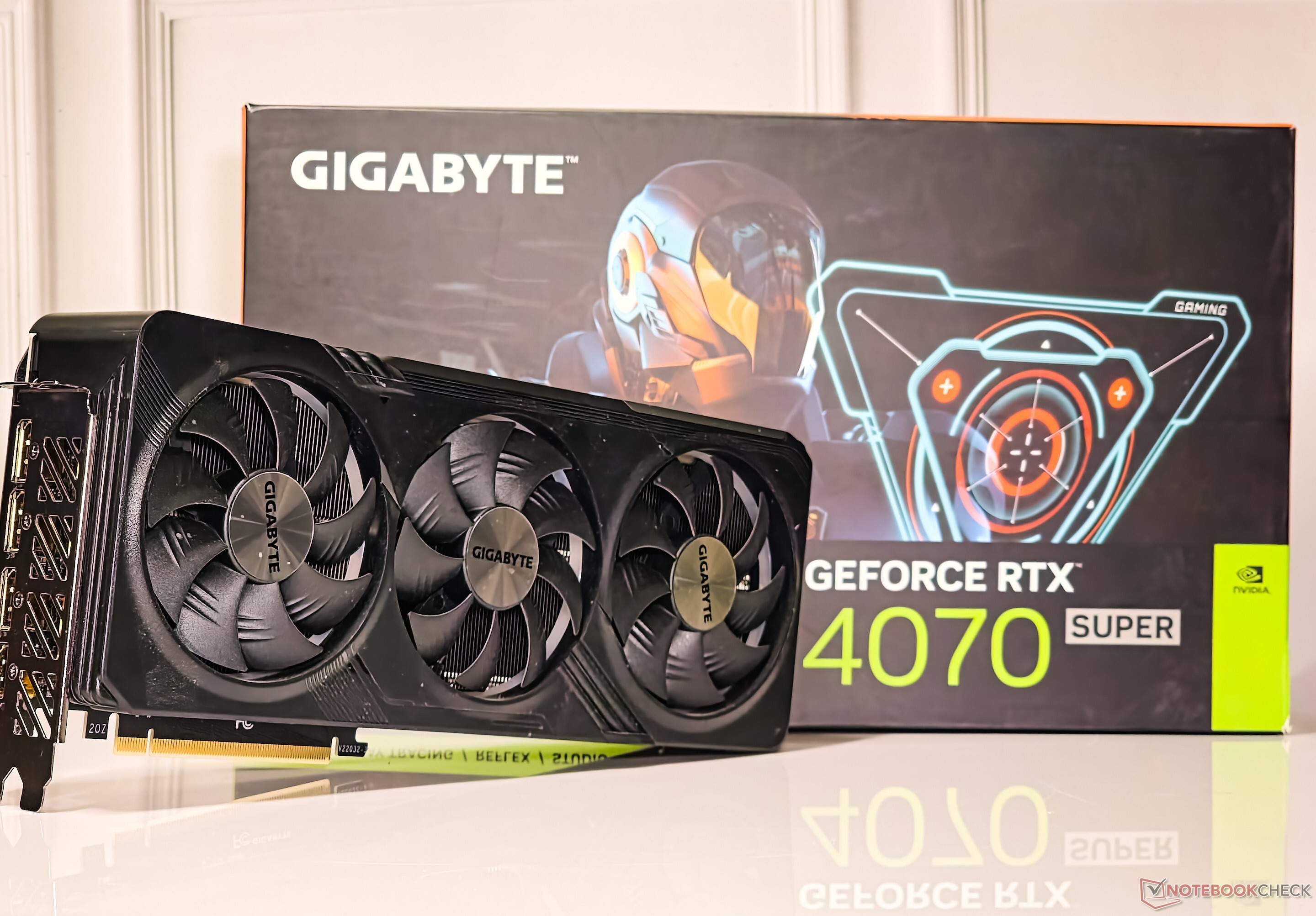 Test de la Gigabyte GeForce RTX 4070 Super Gaming OC 12G surpasse les RTX 3090 et 7800 XT pour 50 de plus que la FE Notebookcheck