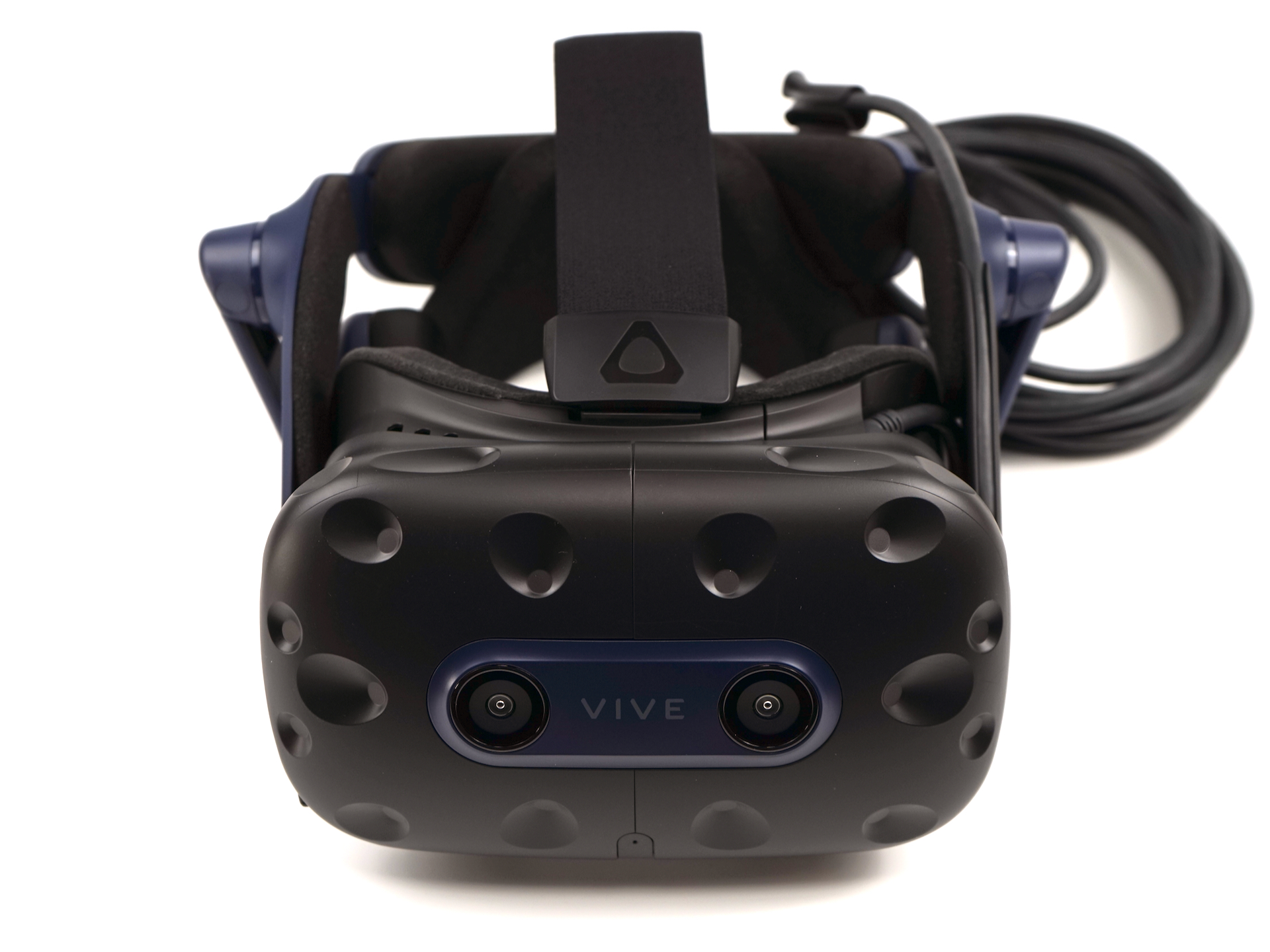 Test du HTC Vive Pro 2 : un casque parfait pour les passionnés ou les ...