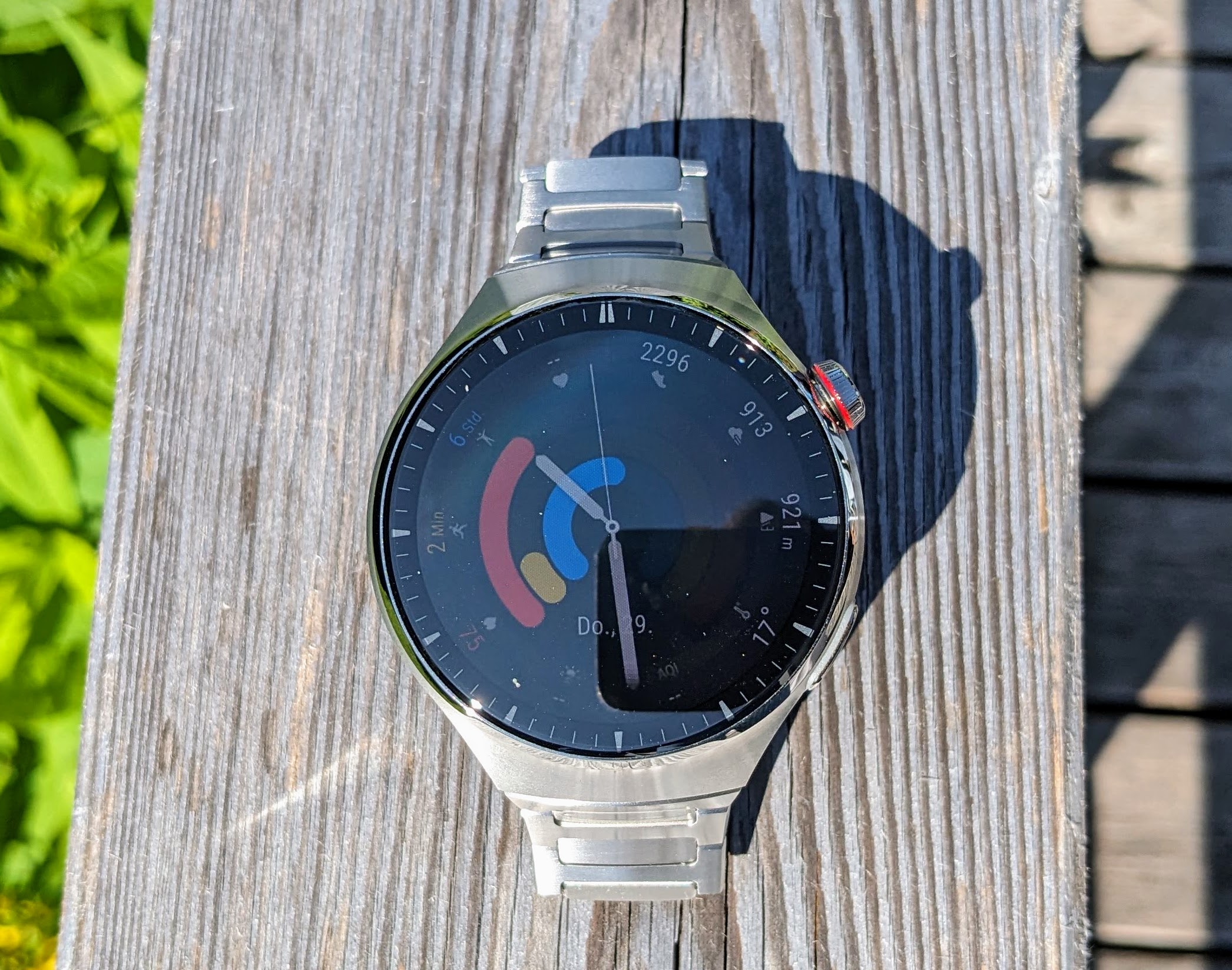 Huawei Watch 4 Pro avec Bracelet en Titane - Montre Connectée