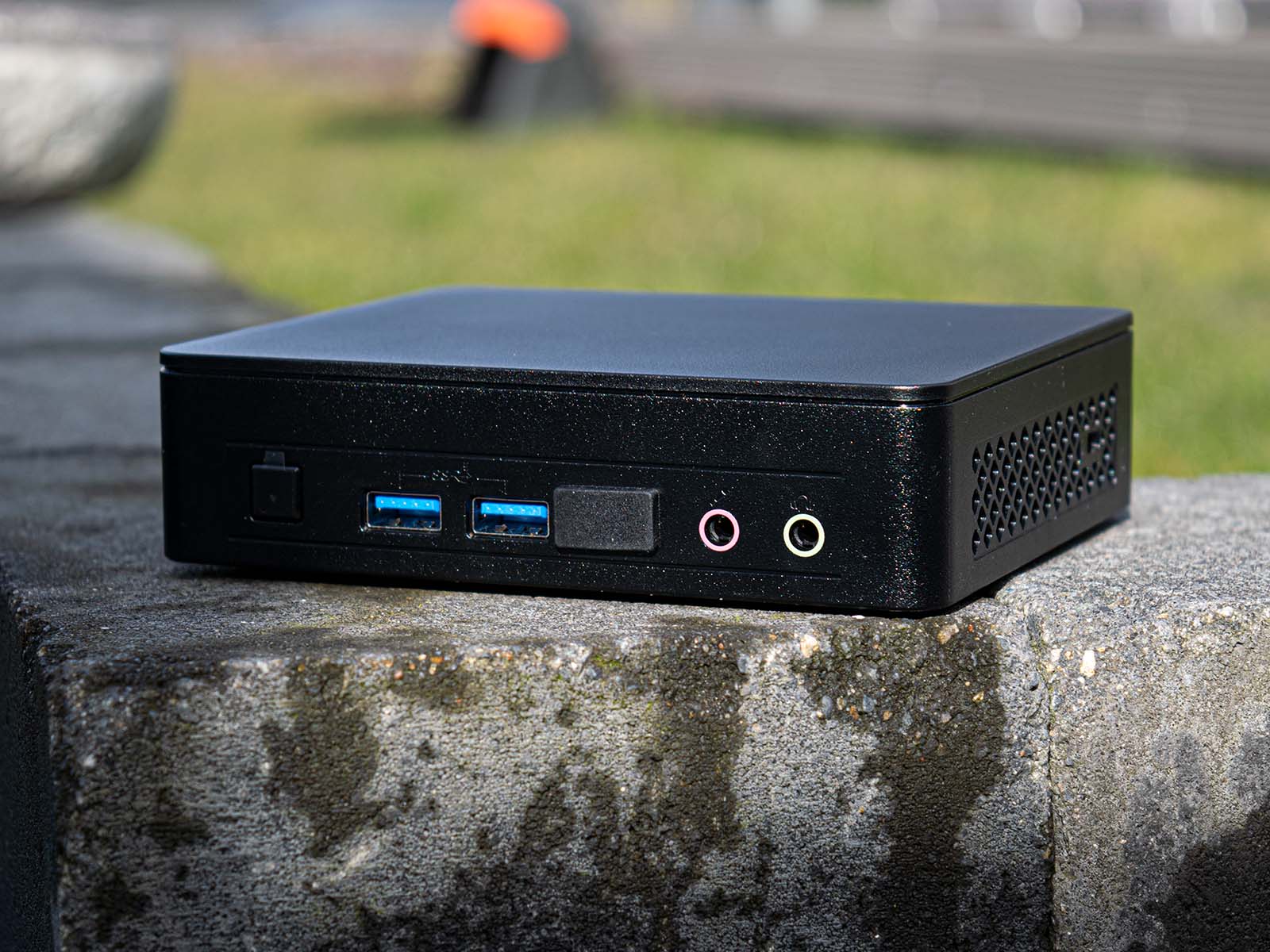 Intel NUC 11 (第11世代 N6005 16GB) Intel NUC 11 Essential Atlas Canyon Intel Pentium Silver