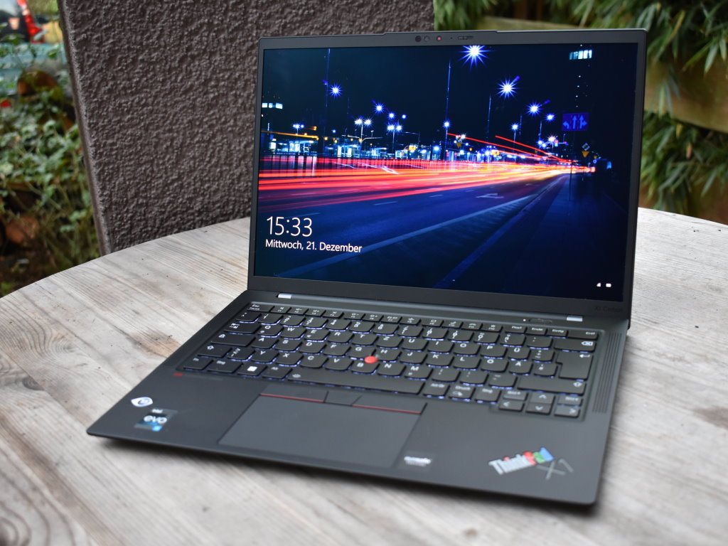 Test du Lenovo ThinkPad X1 Carbon G10, PC du 30e anniversaire : édition ...