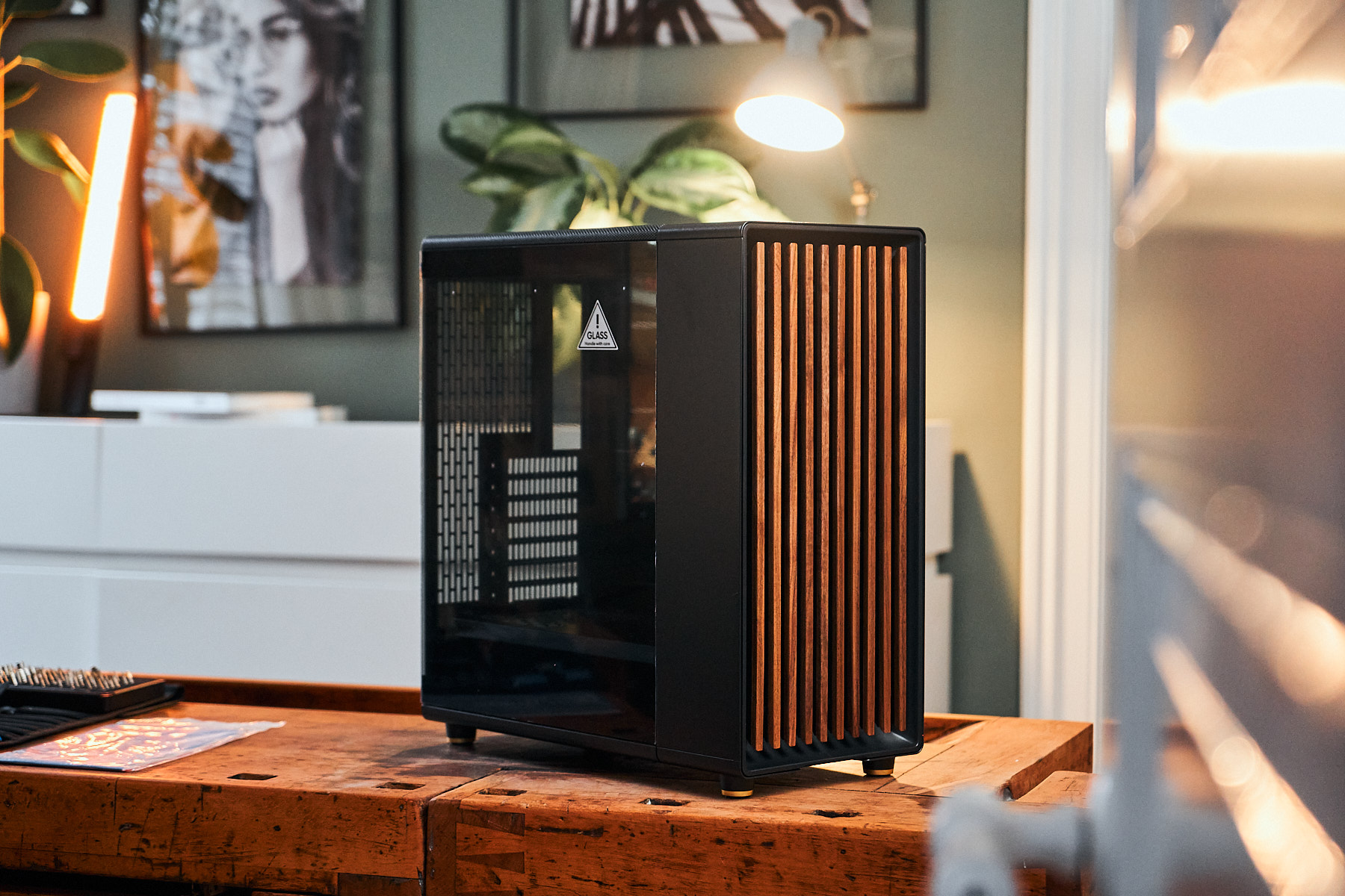 Fractal Design North : un boîtier moyen tour avec une façade en bois