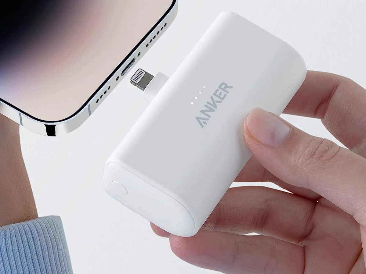 Anker 621 Power Bank (connecteur intégré Lightning, 12W) maintenant  disponible -  News