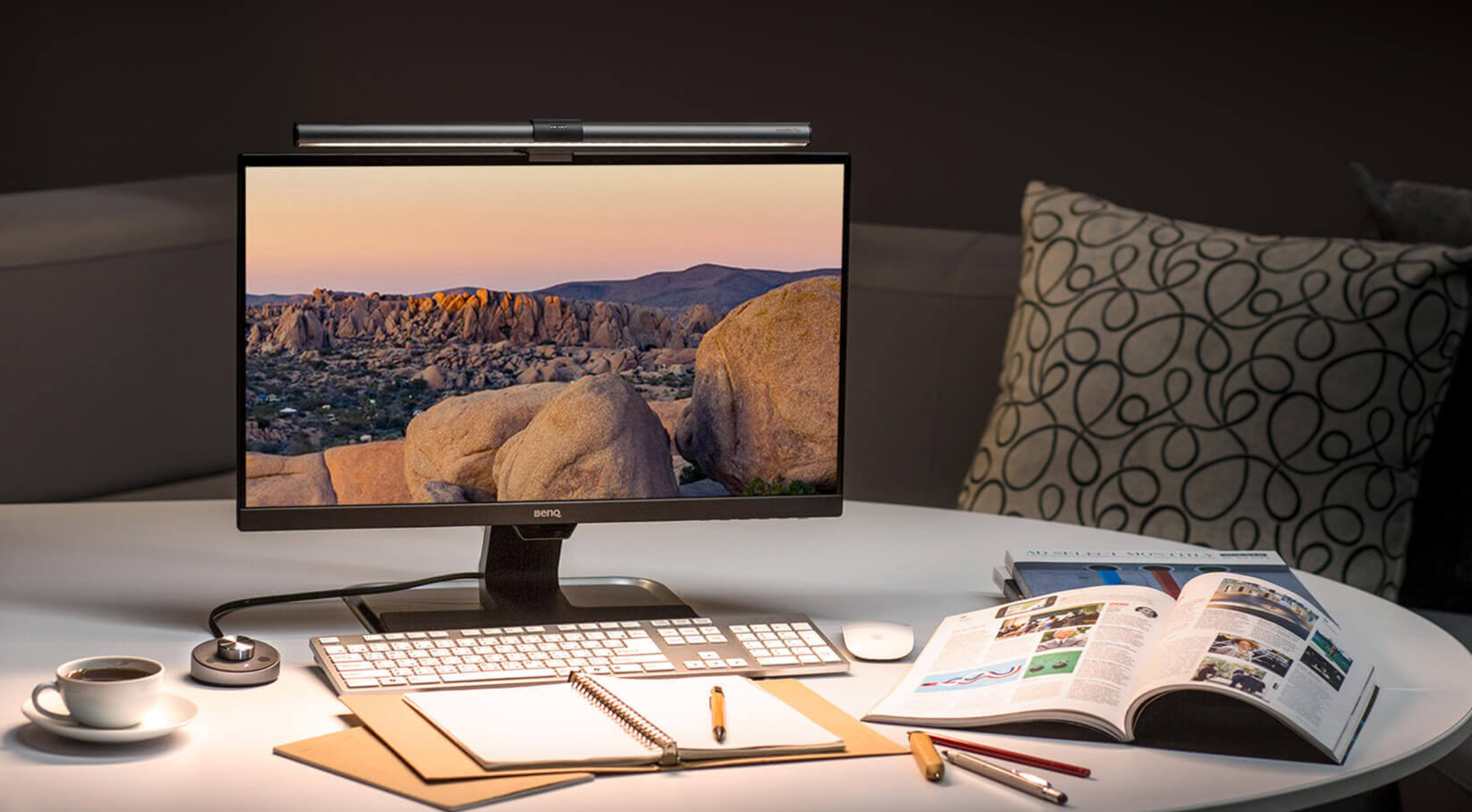 TEST & AVIS] BenQ ScreenBar Plus : bien plus qu'une lampe de bureau –