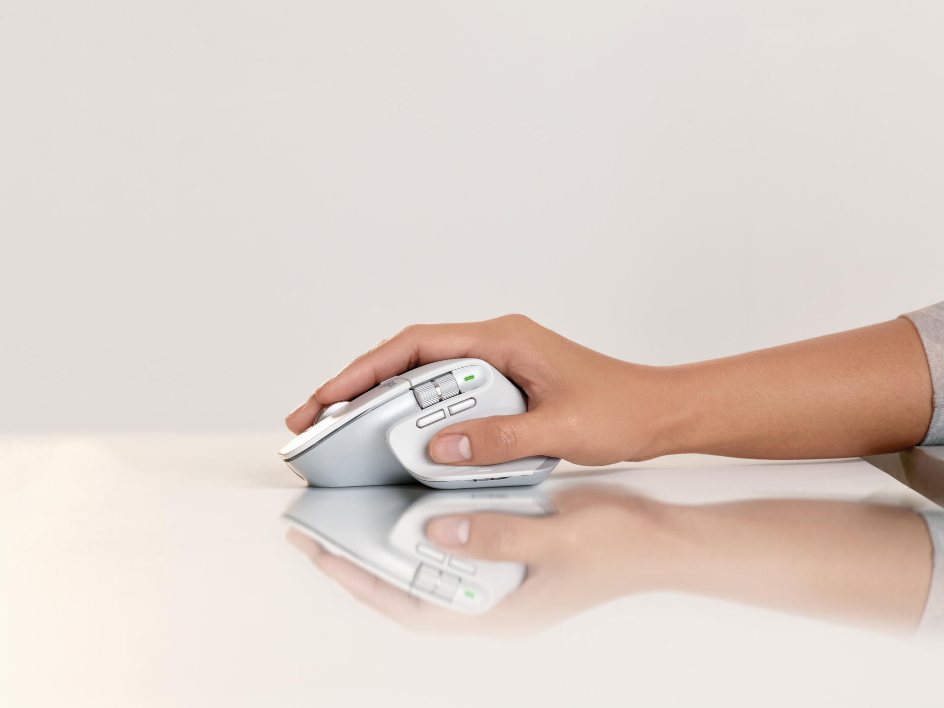 Logitech MX Master 3S : La souris sans fil haut de gamme présente deux  améliorations majeures -  News