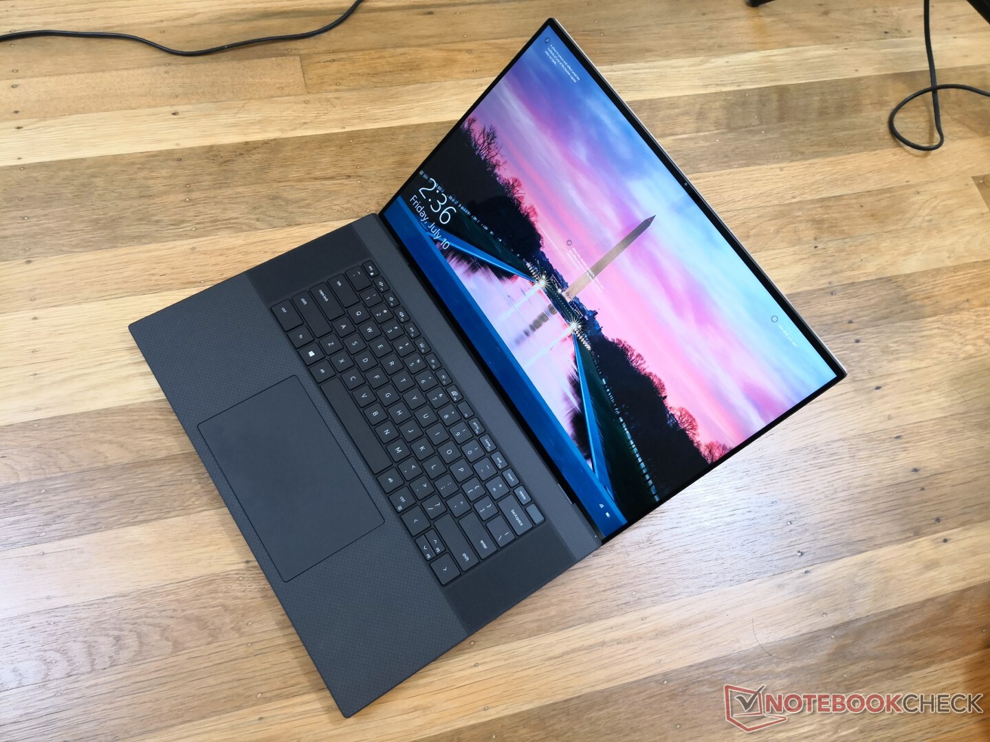 2020 Le Dell XPS 17 9700 confronté à des problèmes de charge ...