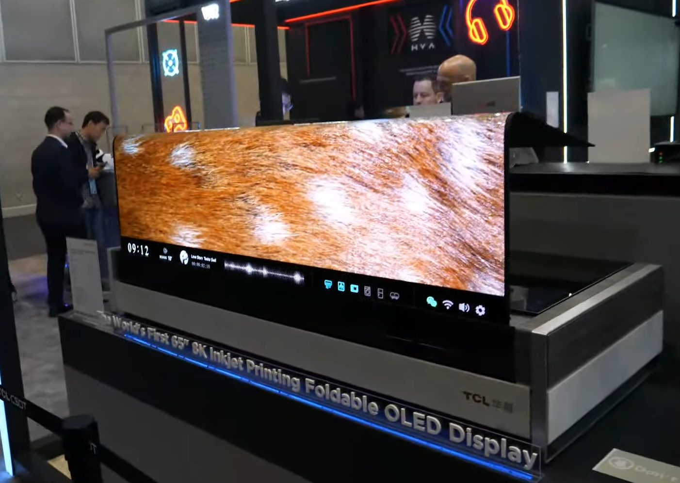 TCL présente un écran OLED pliable de 65 pouces imprimé par jet d'encre  avec une résolution 8K -  News