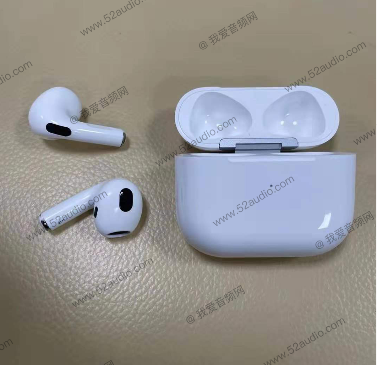 Apple lance les AirPods 3 avec un design inspiré de la version Pro