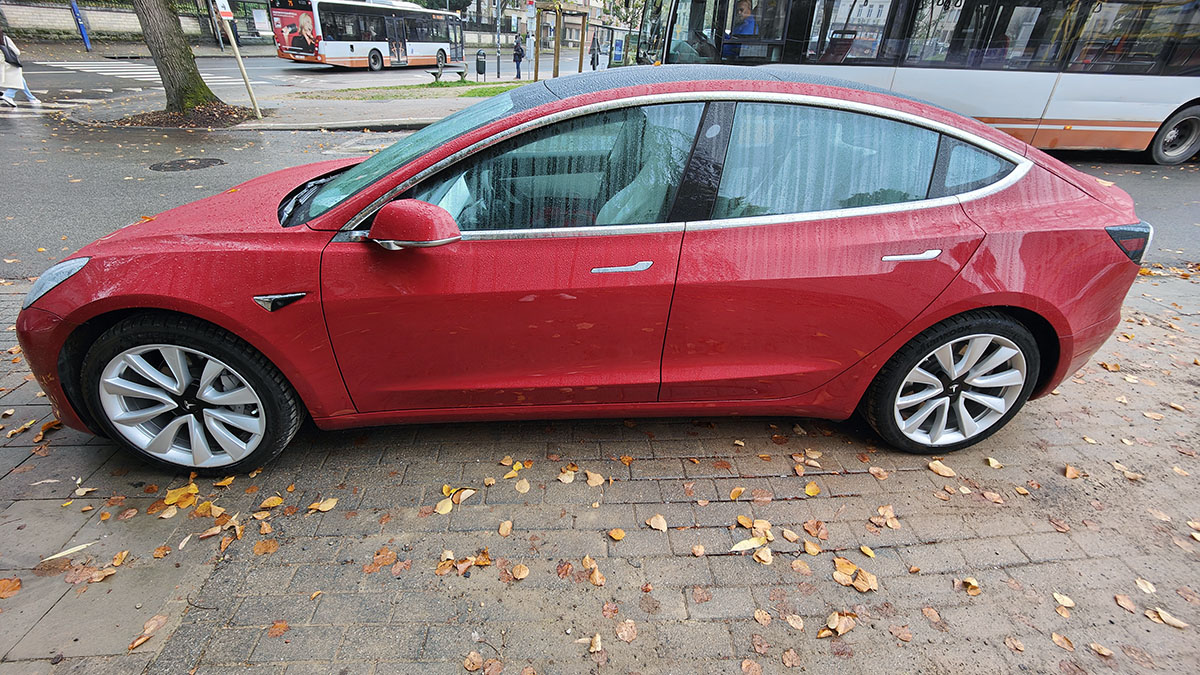 Tesla Model 3 (2024) - La concurrence, le bilan global, tous les