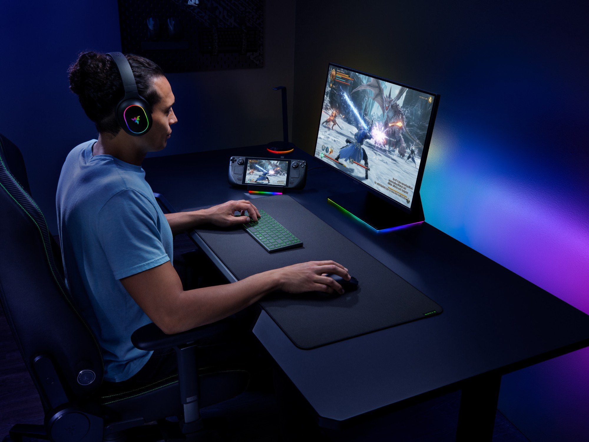 Clavier Razer Joro présenté dans une configuration de bureau (Image source : Razer)