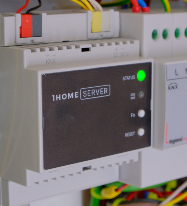 Un serveur domestique à protocole KNX (Source de l'image : Cosmin Ianculescu)