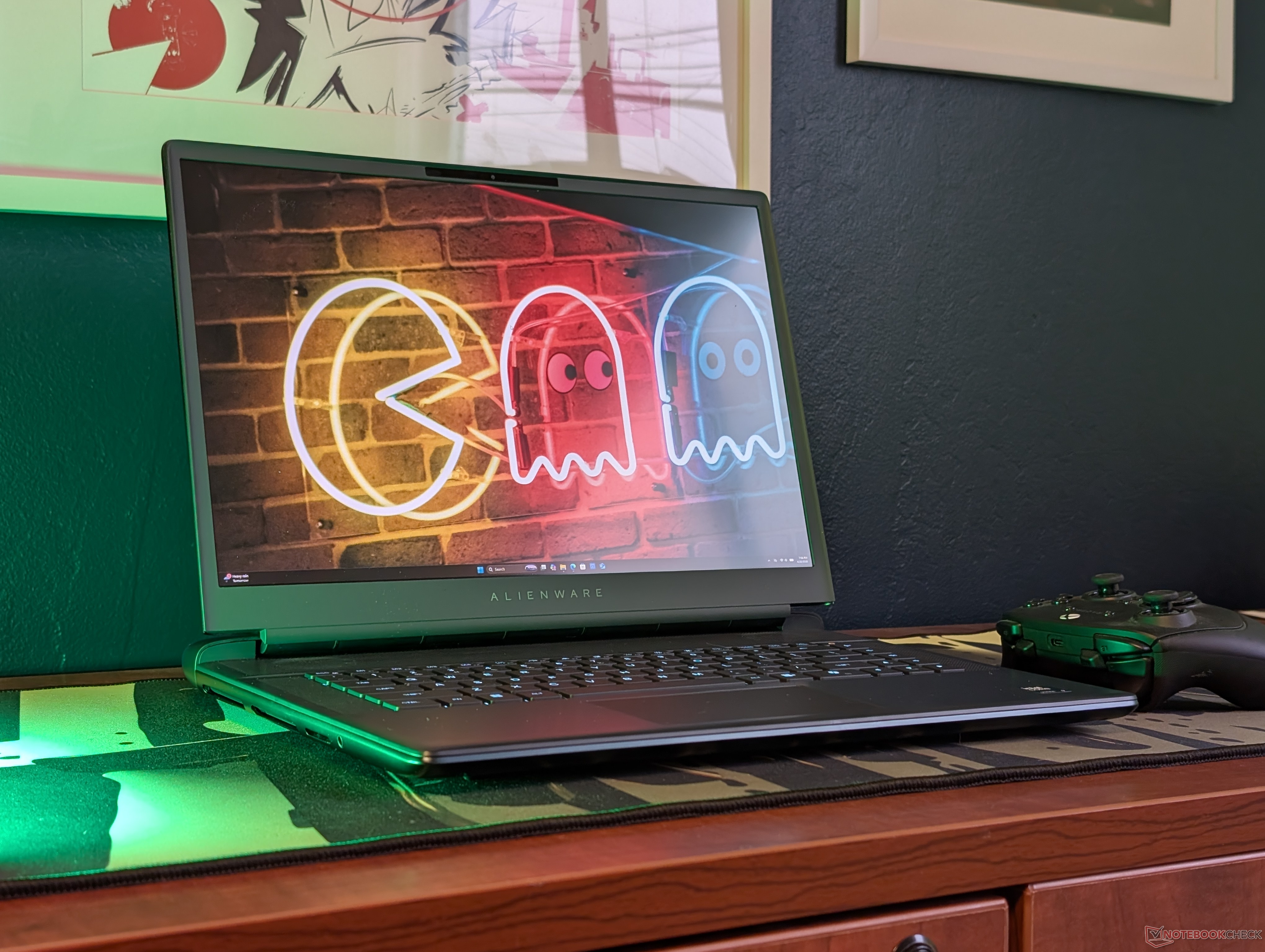 Le nouvel Alienware 16 équipé d'un Core Ultra 9 290HX Plus est ...