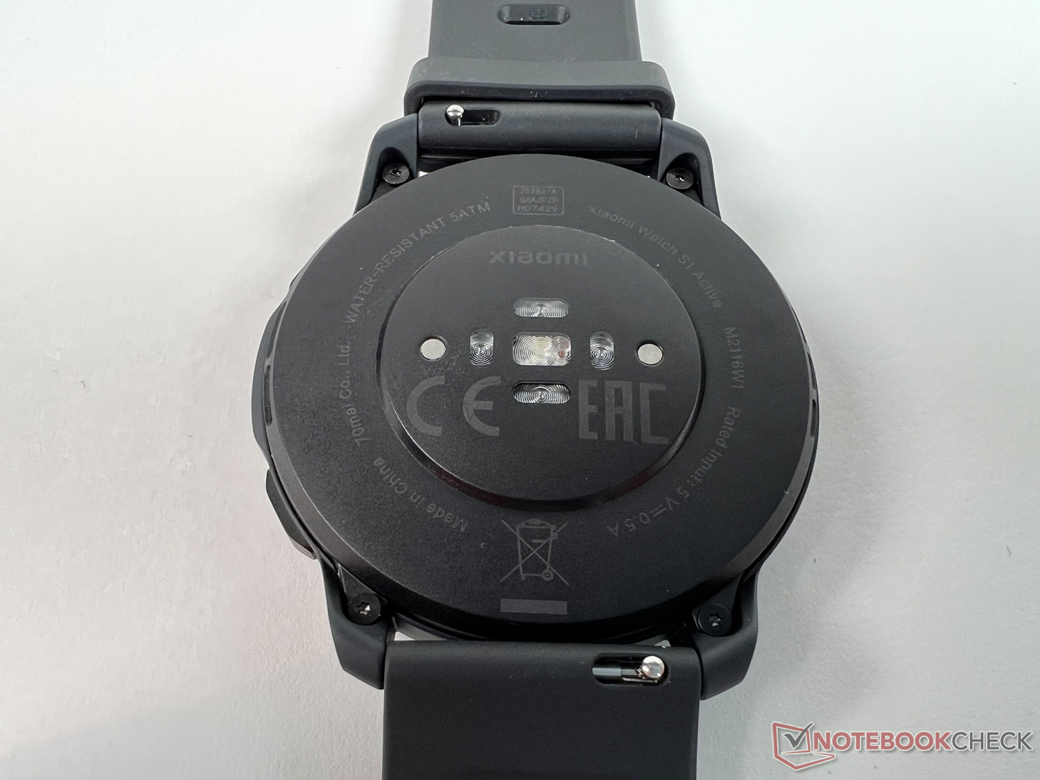 Test Xiaomi Watch S1 Active : elle troque le luxe de la Watch S1