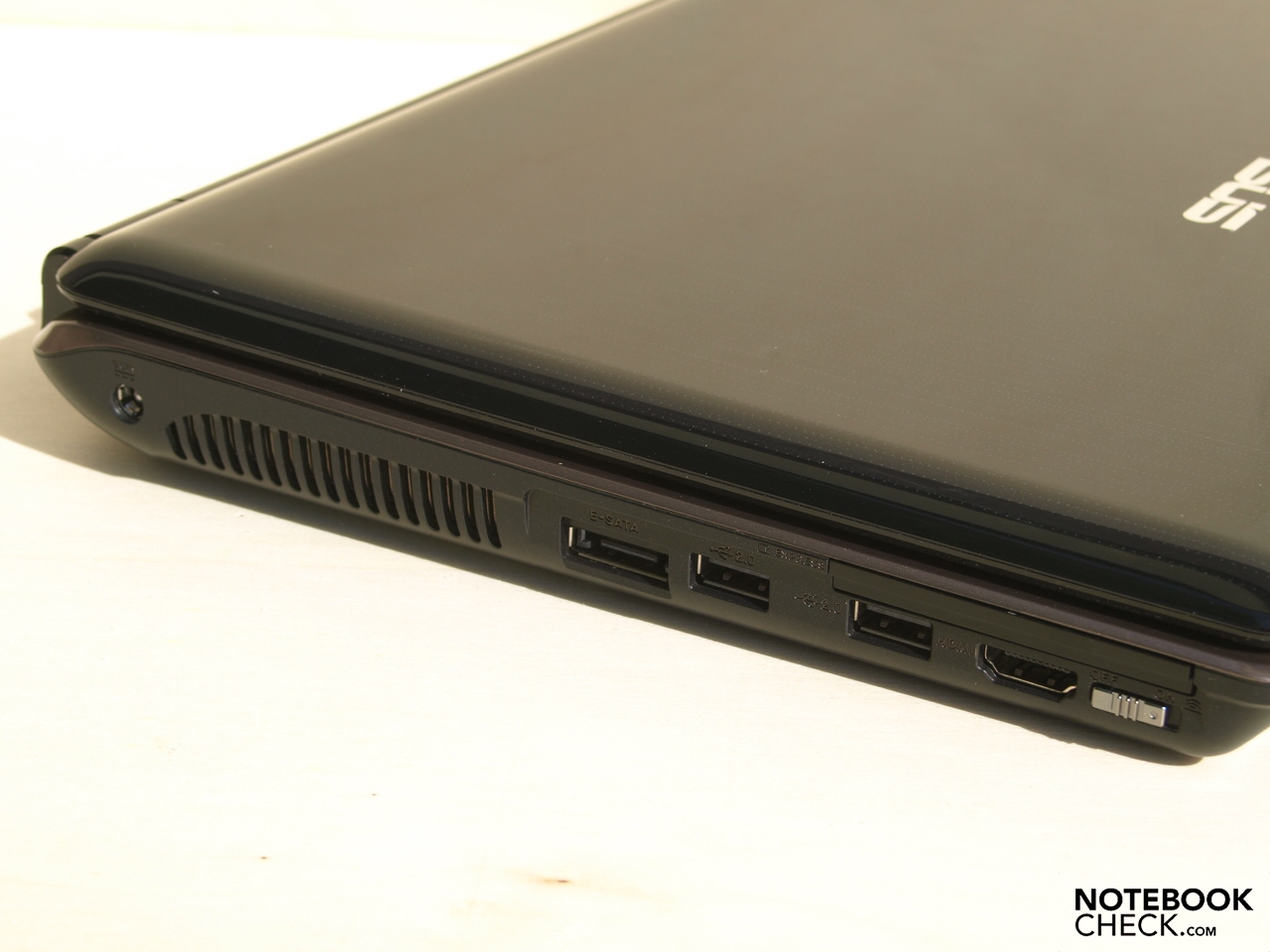 Critique de l'ultraportable Asus N20A - Notebookcheck.fr