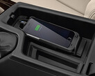 Le chargeur sans fil de BMW aurait grillé la puce NFC de l'iPhone 15 Pro. (Source de l'image : BMW Canada)