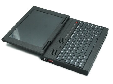 L'ordinateur portable est doté d'une charnière à 180° (Source de l'image : 8064YES !)