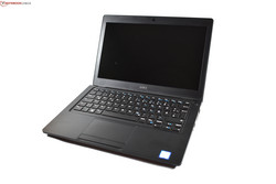 En test : le Dell Latitude 5290. Modèle de test fourni par cyberport.