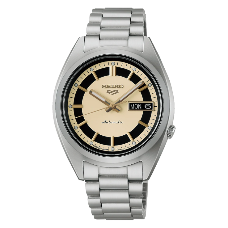 La montre Seiko 5 Sports J. Press collaboration SBSA317. (Source de l'image : Seiko)