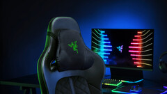 Razer fait même des appuis-tête Chroma maintenant. (Source : Razer)